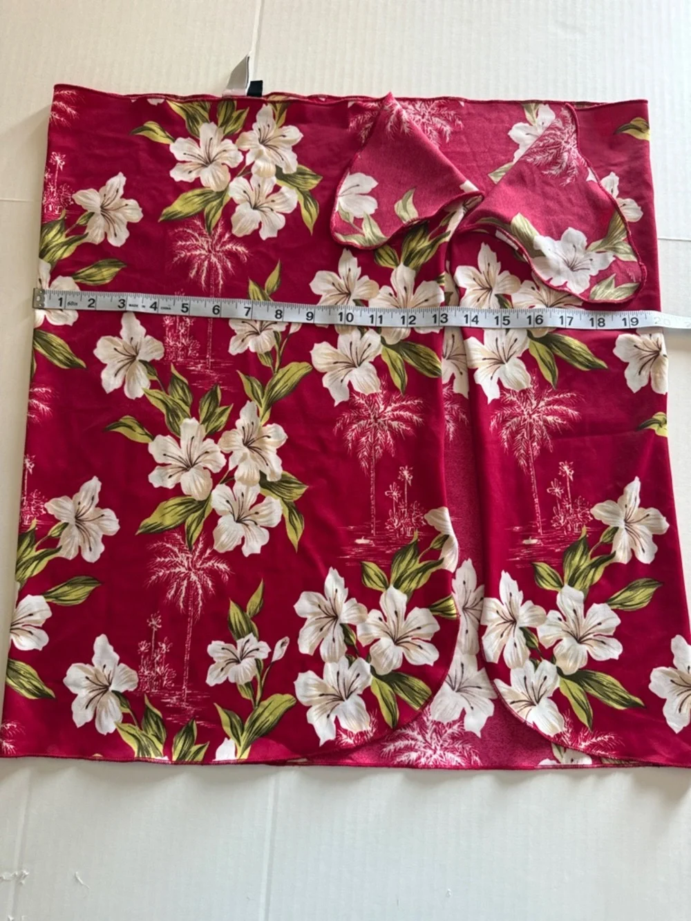 LEILANI Tropical Red Floral Tie-Waist Swim Sarong Cover-Up ONE SIZE